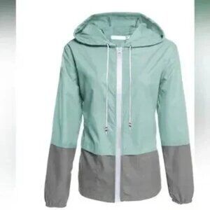Raincoat Women Lightweight Waterproof Rain Jackets Outdoor Hooded Windbreaker